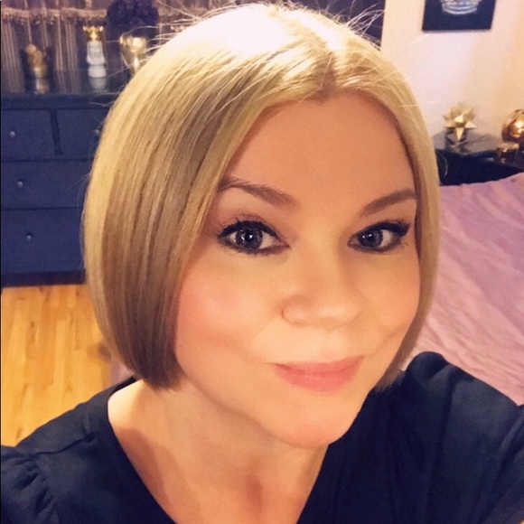 Meet your Posher, Teresa - Picture 1 of 1